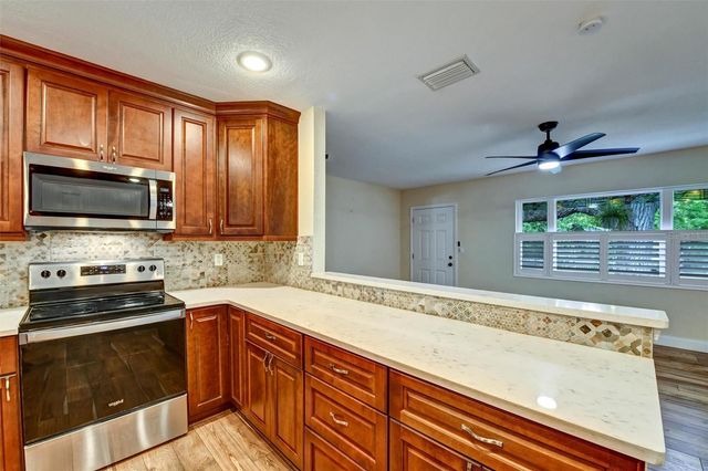 750 WOOD STREET, Dunedin, FL 34698