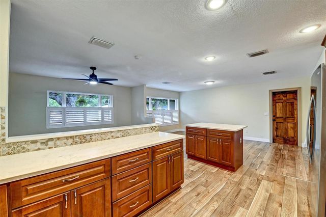 750 WOOD STREET, Dunedin, FL 34698