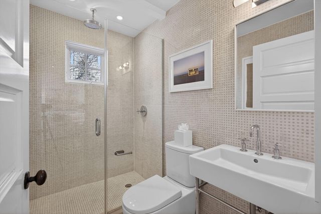 19 W Vine Street, Provincetown, MA 02657