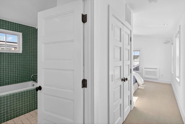 19 W Vine Street, Provincetown, MA 02657