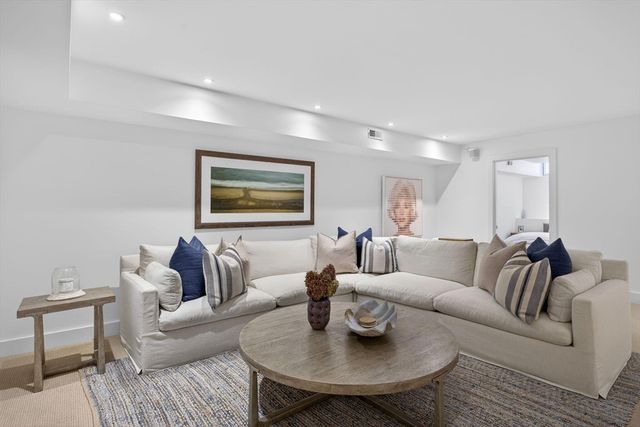 19 W Vine Street, Provincetown, MA 02657