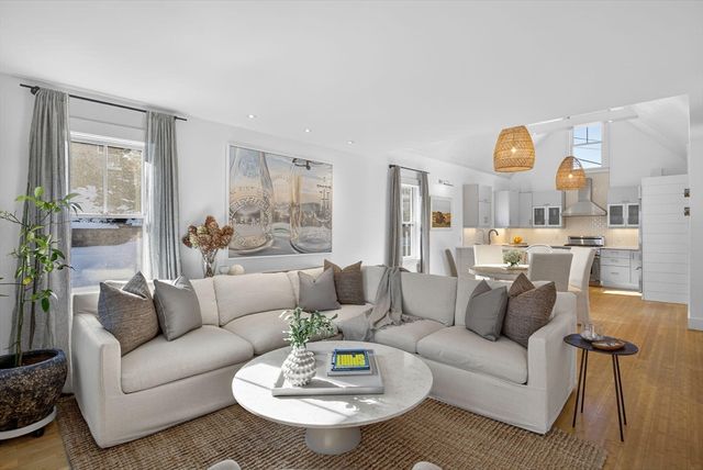 19 W Vine Street, Provincetown, MA 02657