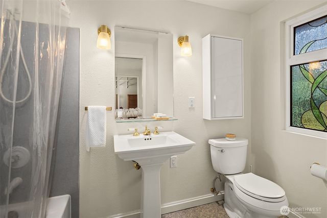 19814 10th Drive SE, Bothell, WA 98012