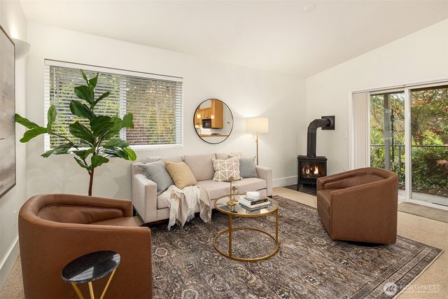 19814 10th Drive SE, Bothell, WA 98012