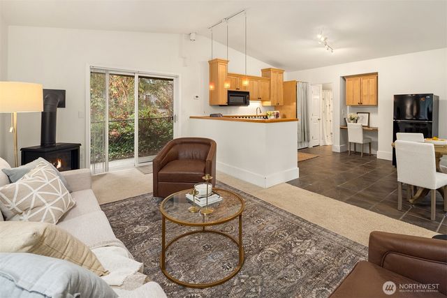 19814 10th Drive SE, Bothell, WA 98012