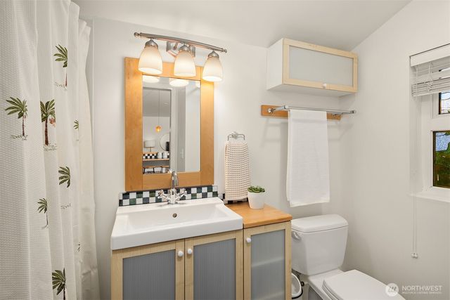 19814 10th Drive SE, Bothell, WA 98012