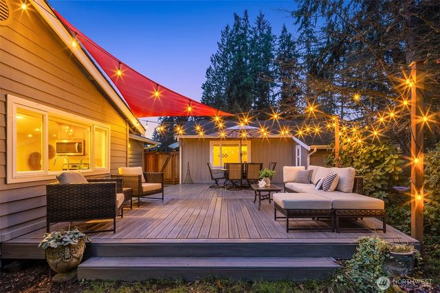 19814 10th Drive SE, Bothell, WA 98012