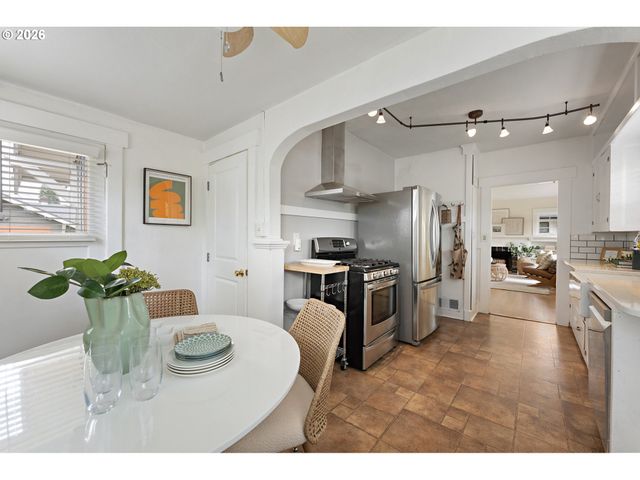 3523 Ne 70TH Ave, Portland, OR 97213