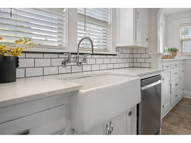 3523 Ne 70TH Ave, Portland, OR 97213