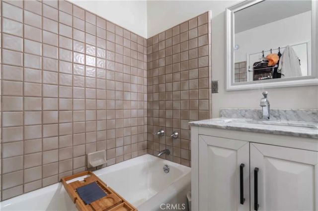 5824 Compass Drive, Los Angeles, CA 90045