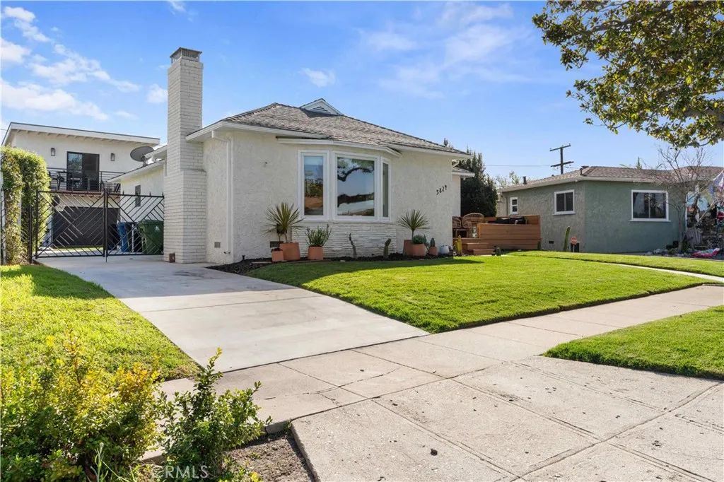 5824 Compass Drive, Los Angeles, CA 90045