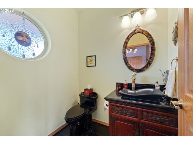 409 CREST Ter, Rockaway Beach, OR 97136