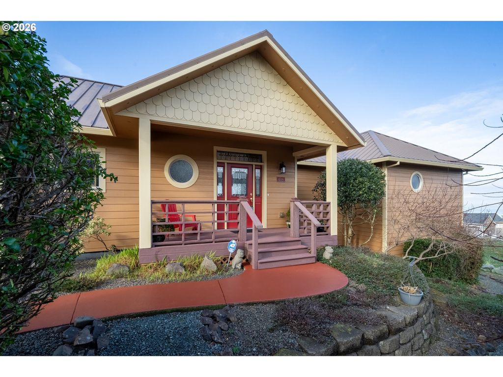 409 CREST Ter, Rockaway Beach, OR 97136