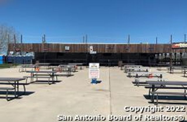 18086 Pleasanton Rd, San Antonio, TX 78221