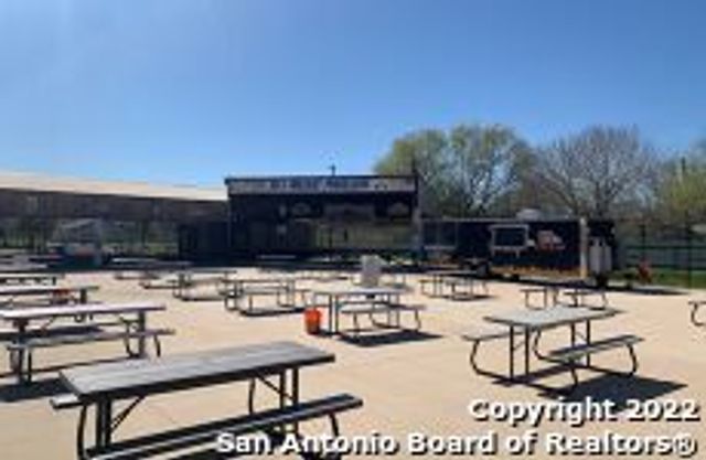 18086 Pleasanton Rd, San Antonio, TX 78221