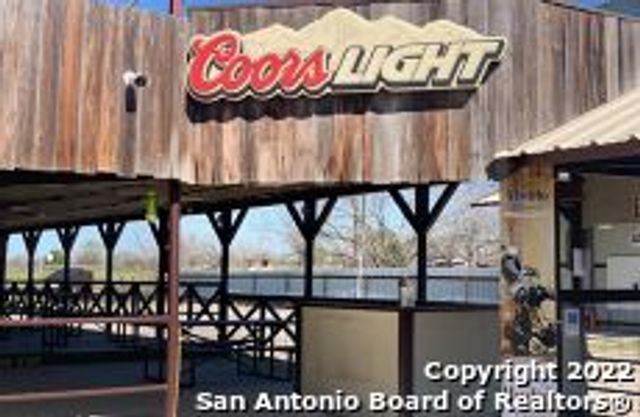 18086 Pleasanton Rd, San Antonio, TX 78221