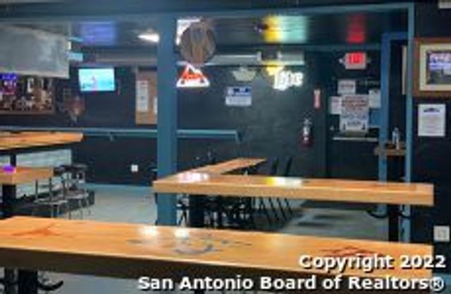18086 Pleasanton Rd, San Antonio, TX 78221