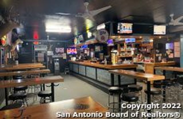 18086 Pleasanton Rd, San Antonio, TX 78221