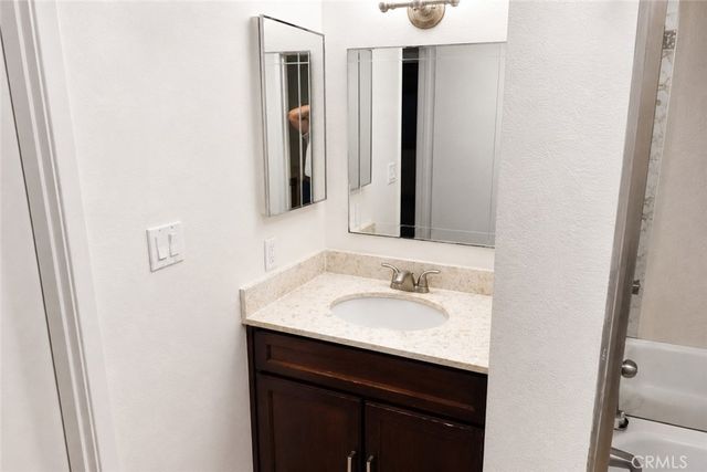 1741 Neil Armstrong 208, Montebello, CA 90640