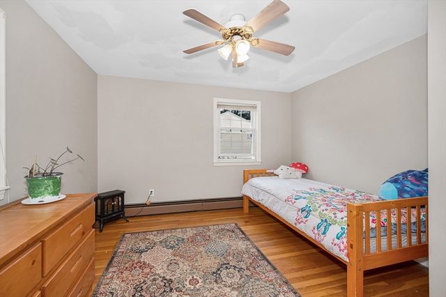 7 Douglas Dr, Salem, NH 03079