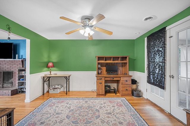 7 Douglas Dr, Salem, NH 03079