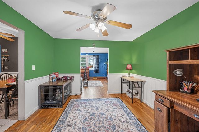 7 Douglas Dr, Salem, NH 03079