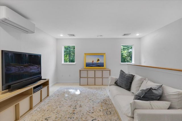 7 Linden Road, East Sandwich, MA 02537
