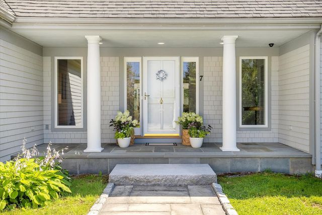 7 Linden Road, East Sandwich, MA 02537
