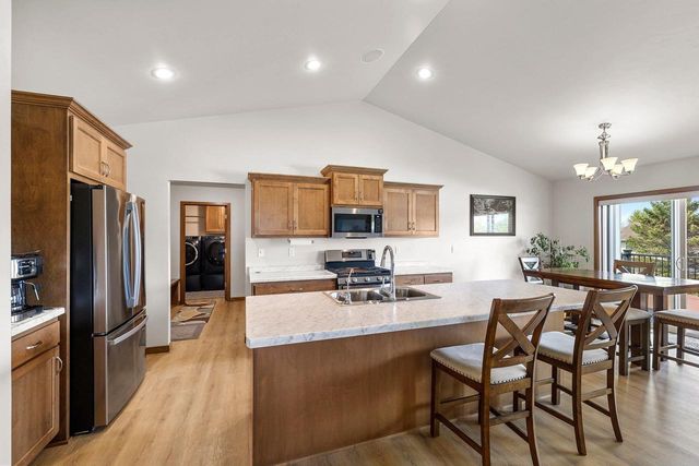 3421 GLENDALE AVENUE, Green Bay, WI 54313