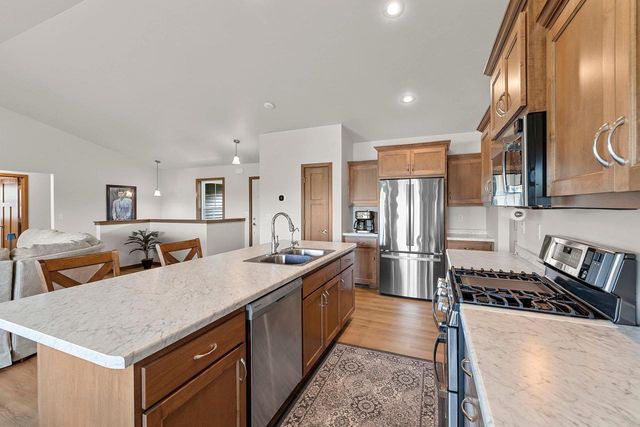3421 GLENDALE AVENUE, Green Bay, WI 54313