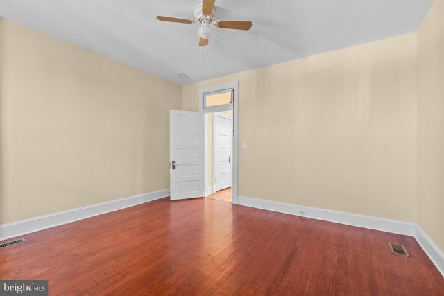 2500 N CALVERT ST, Baltimore, MD 21218