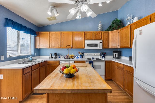 13601 N 19TH Street, Phoenix, AZ 85022