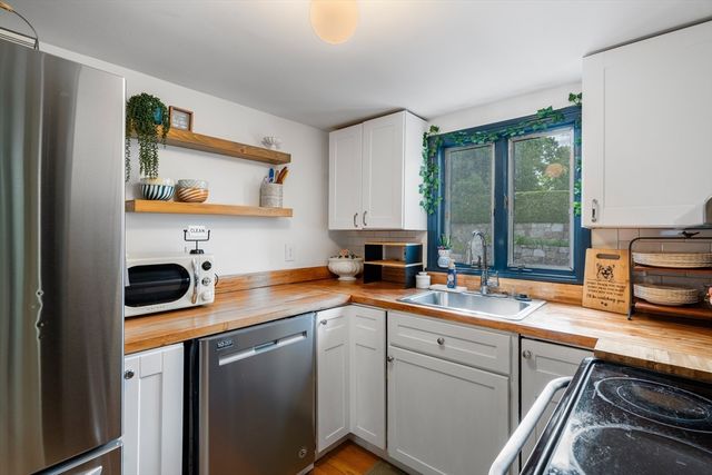 84 Windsor Ave, Swampscott, MA 01907