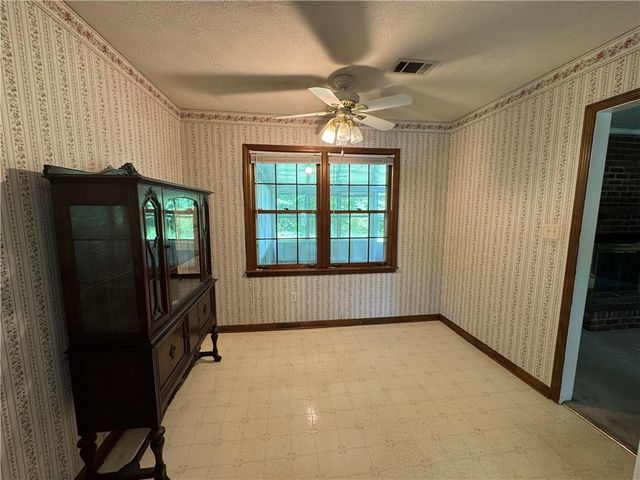 5604 Meadowood Drive, Acworth, GA 30102