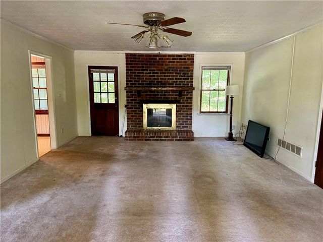 5604 Meadowood Drive, Acworth, GA 30102