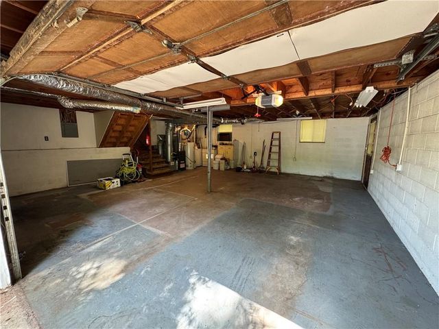 5604 Meadowood Drive, Acworth, GA 30102