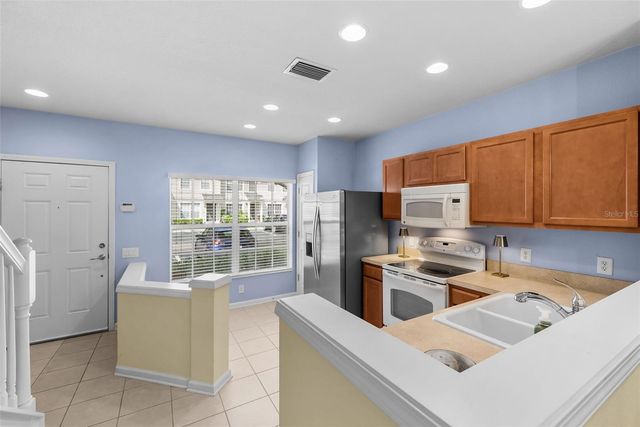 10405 WESTPARK PRESERVE BOULEVARD, Tampa, FL 33625