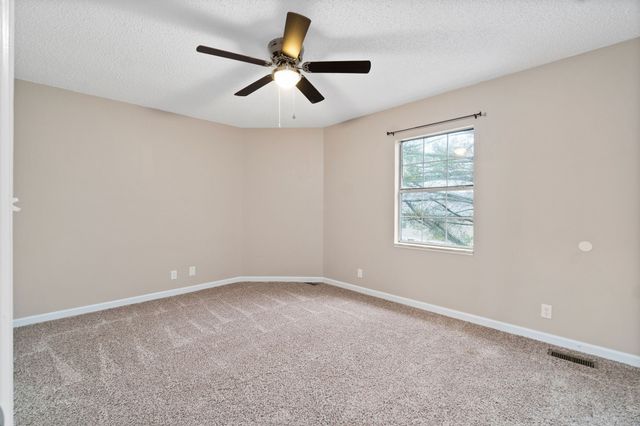 118 Greenland Ct, Clarksville, TN 37042