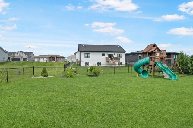 4209 Thresher Court, Cedar Falls, IA 50613