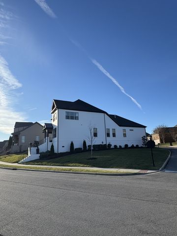 1228 Overton Circle, Gallatin, TN 37066