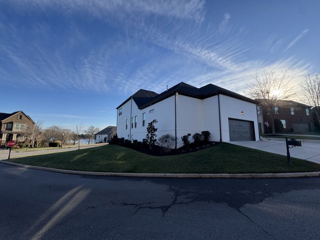 1228 Overton Circle, Gallatin, TN 37066