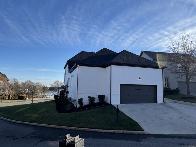 1228 Overton Circle, Gallatin, TN 37066