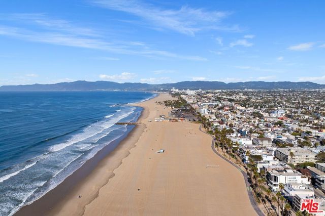 3007 Ocean Front Walk, Venice (los Angeles), CA 90291