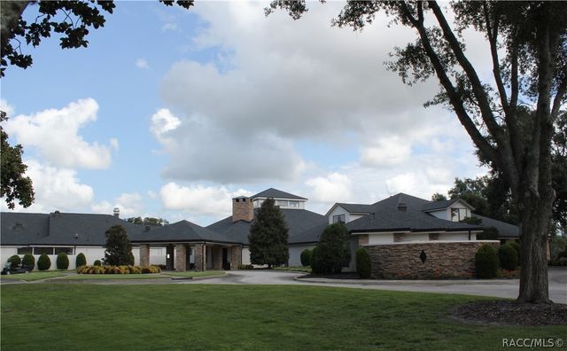 3075 N Barton Creek Circle, Lecanto, FL 34461