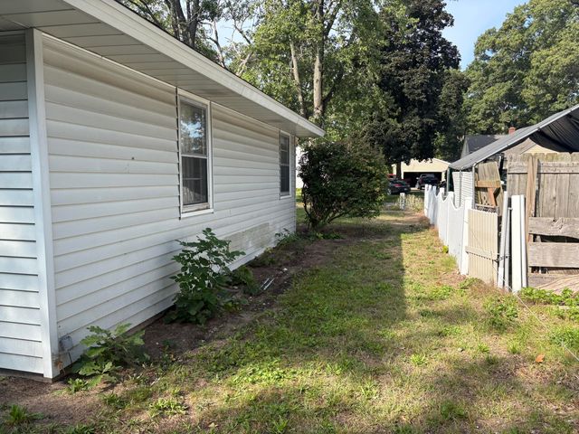 936 West Street, Muskegon Twp, MI 49442