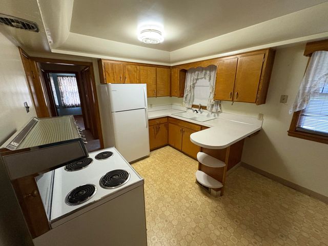 936 West Street, Muskegon Twp, MI 49442