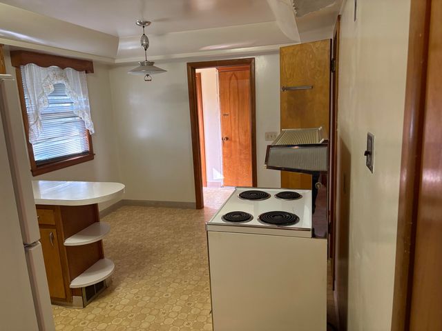 936 West Street, Muskegon Twp, MI 49442