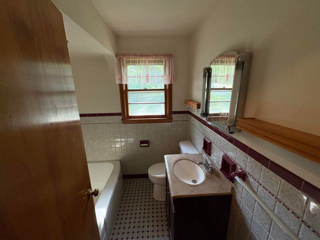 936 West Street, Muskegon Twp, MI 49442