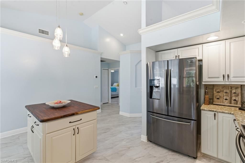 Image 19 of property listing at 4018 NW 12th ST, Cape Coral, FL 33993