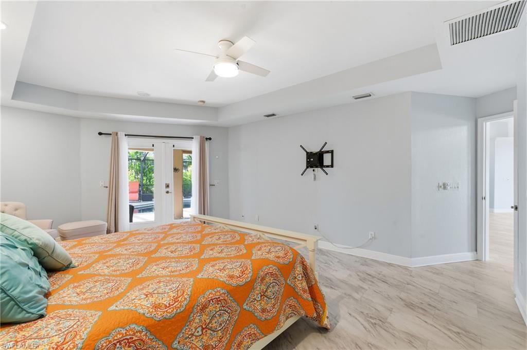 Image 22 of property listing at 4018 NW 12th ST, Cape Coral, FL 33993